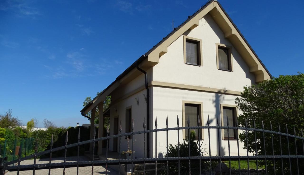 Kimy Home Mojmírovce Εξωτερικό φωτογραφία